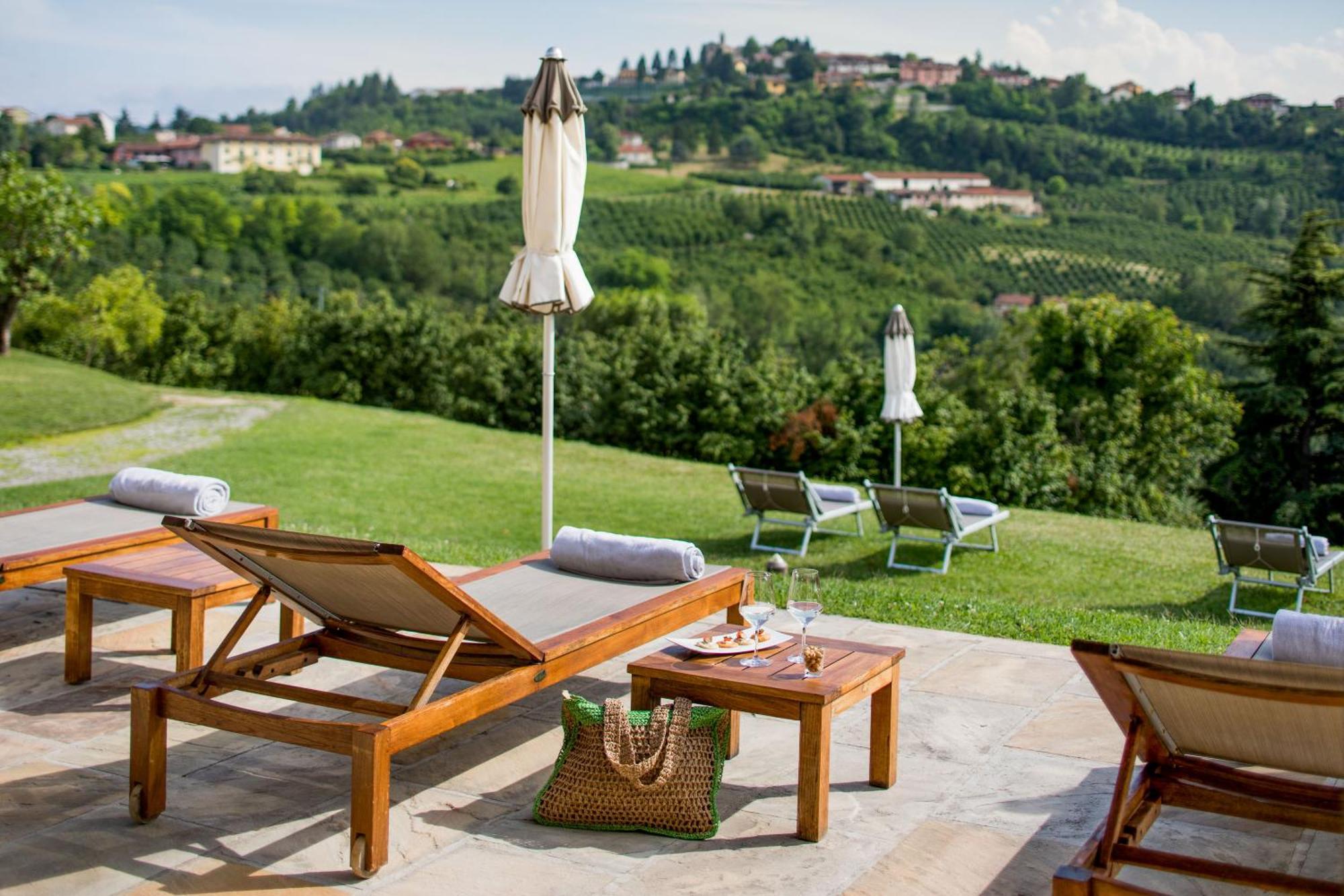 Relais Montemarino Hotel Borgomale Exterior photo